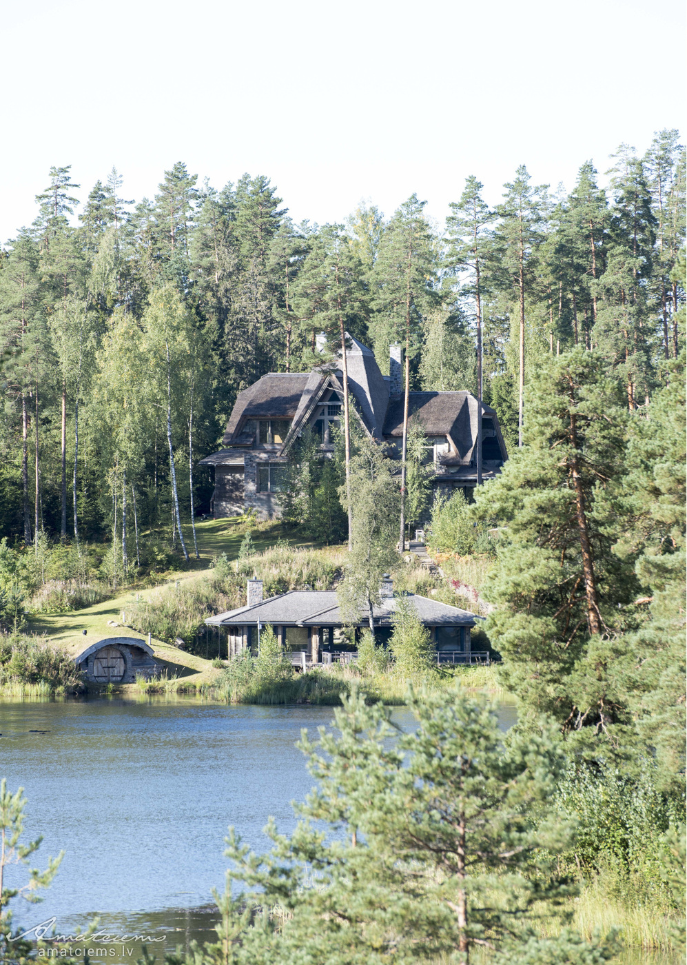 Mājas